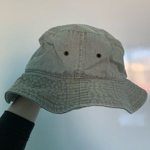 Kid’s Bucket Hat Size 7-14